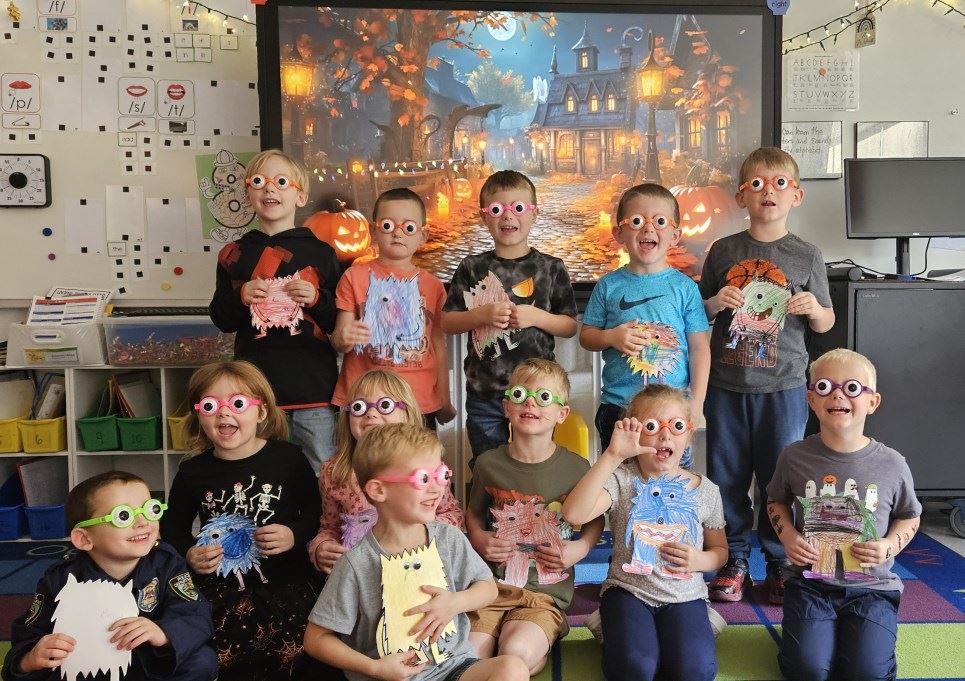  Kindergarten Group photo on Halloween