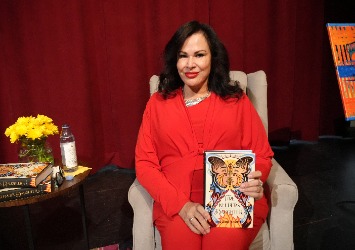 This is the image for the news article titled Bestselling Author Angeline Boulley Inspires Treasure Valley Students! 🎉📚 This is the image for the news article titled Bestselling Author Angeline Boulley Inspires Treasure Valley Students! 🎉📚