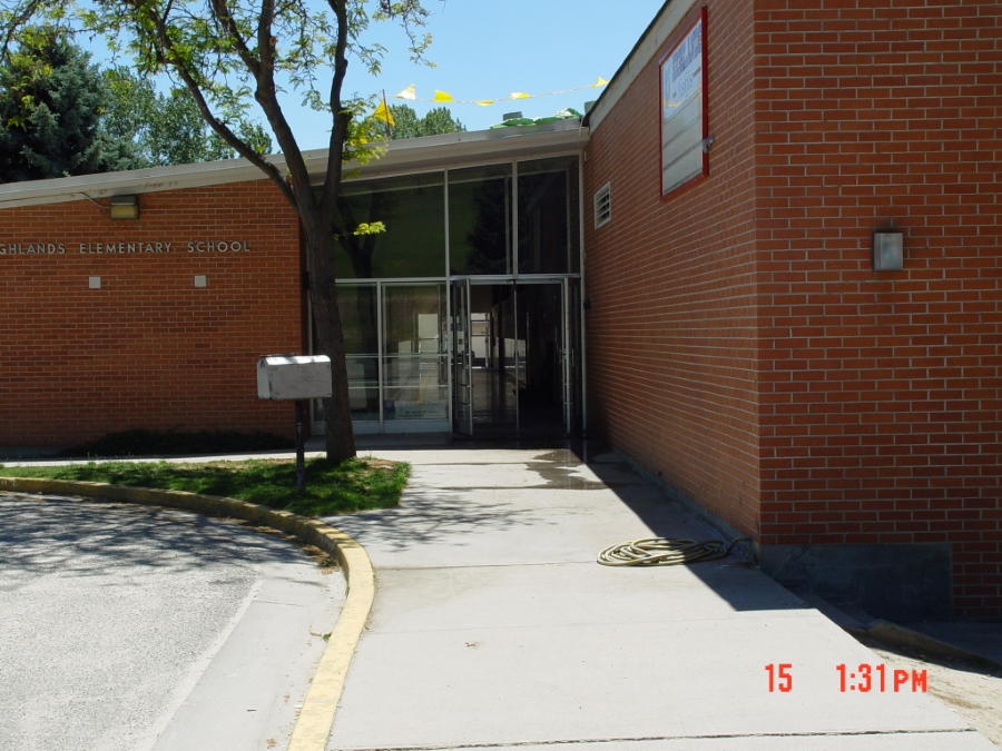 Front entry of Highlands Elementary School Front entry of Highlands Elementary School