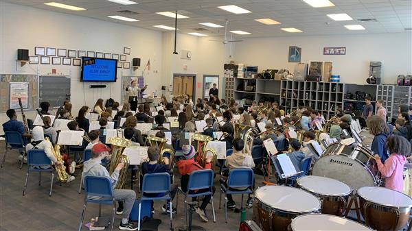  fifth grade band visits TCMS