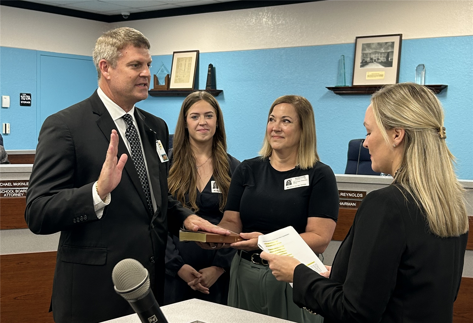 superintendent vianello taking his oath of office