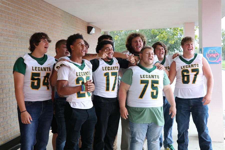 LHS football players