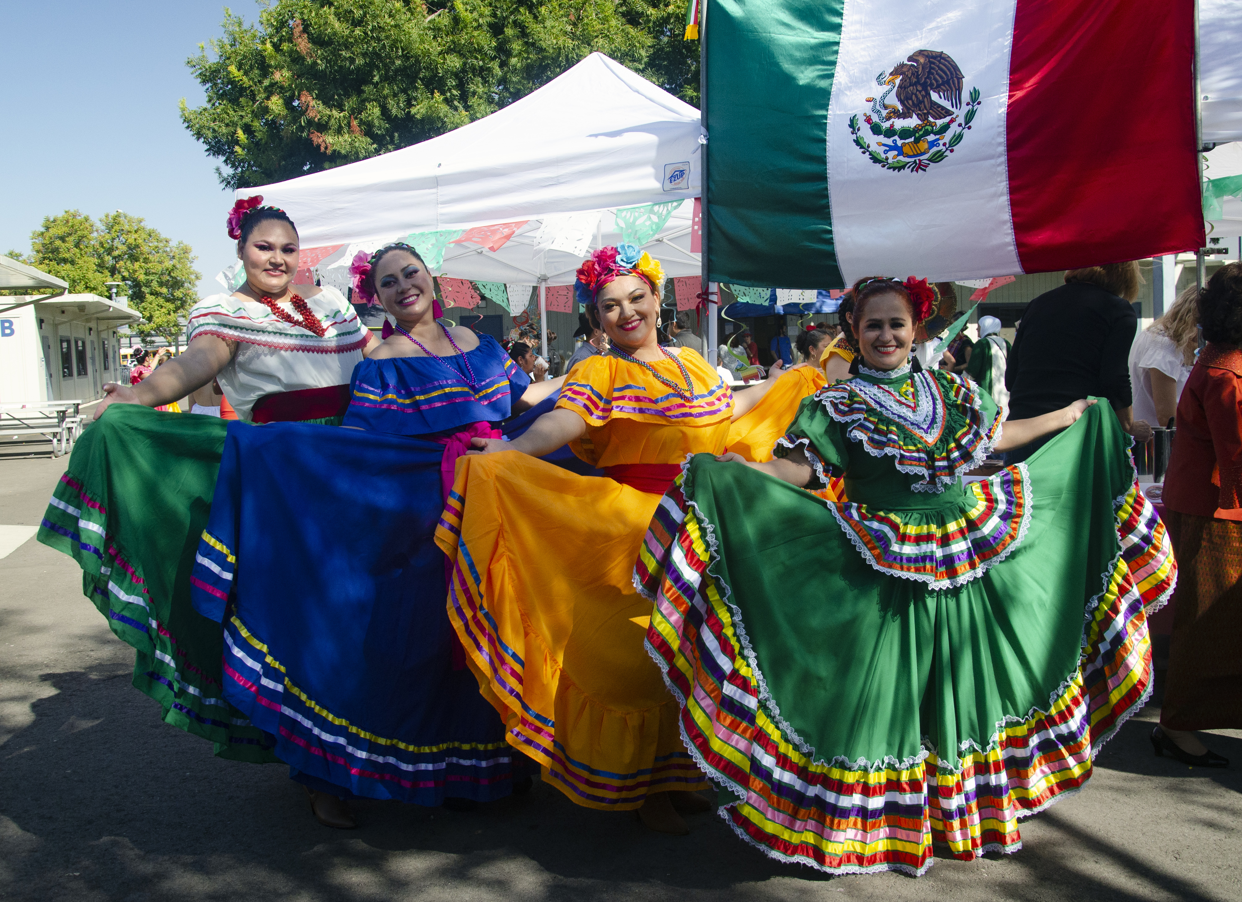 Mexican Dancers