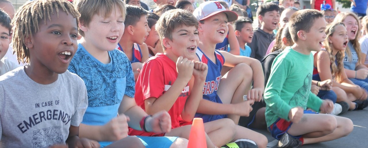 Garfield sundae rally with kids cheering