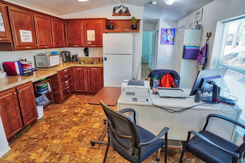 Image of desk at Health Lodge