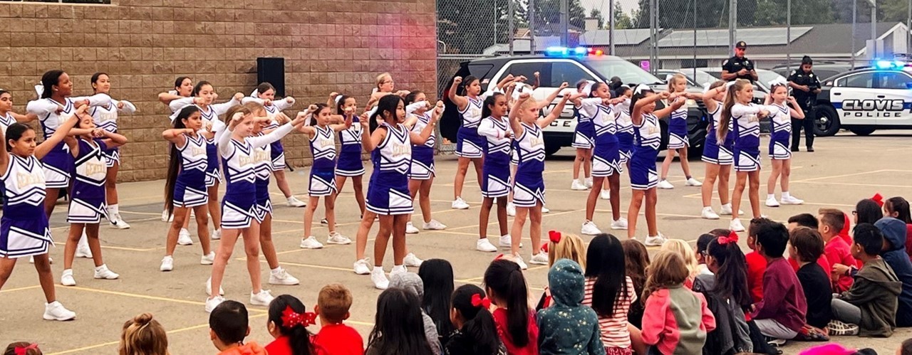 Cheerleaders with Clovis PD