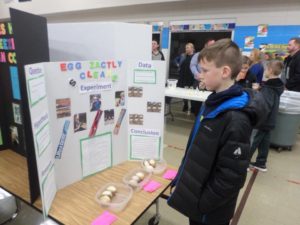 Maryville Elementary Science Night boy looking at display