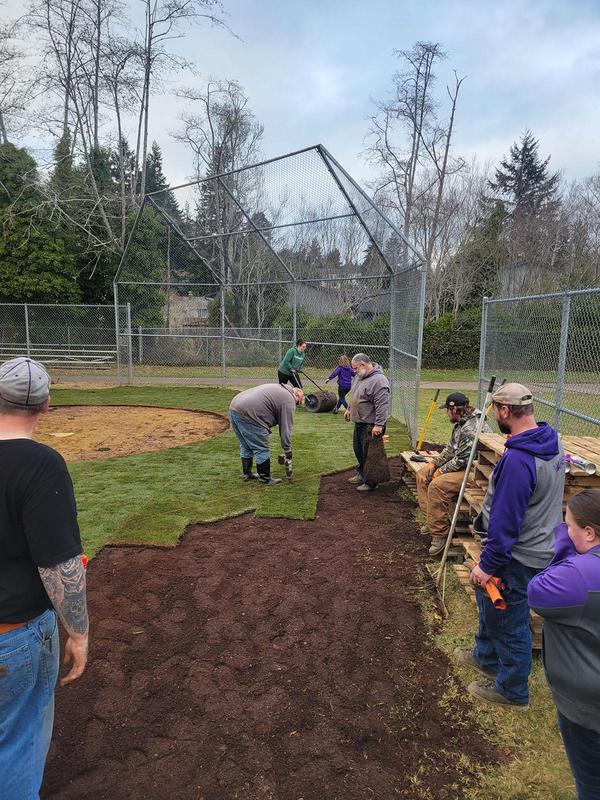 Coos Bay Coast League volunteers
