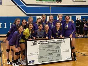 Marshfield volleyball team wins state title
