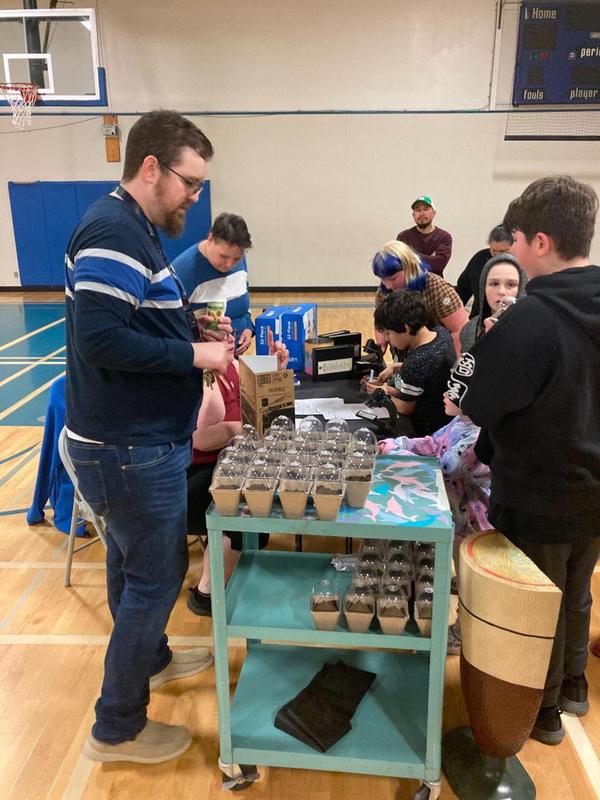 Sunset students learn about plants