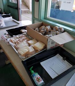 Lunch being served during COVID