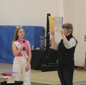 Miss Coos County's Teen Myla Johnson reads to first graders