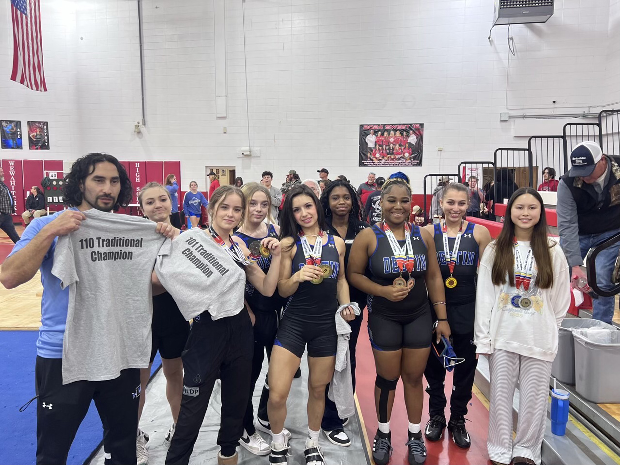 DHS-Girls-Weightflifting-25-009