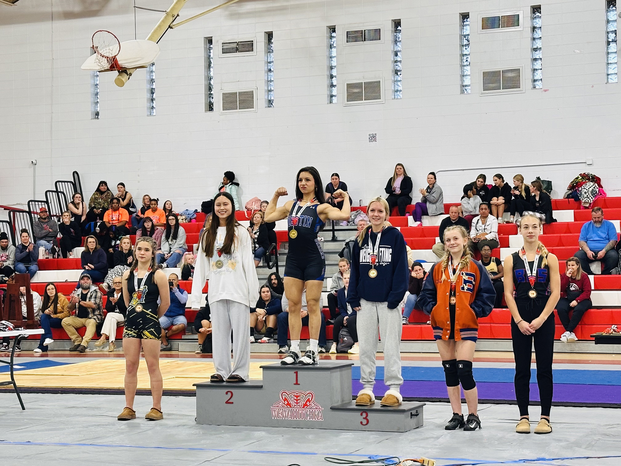 DHS-Girls-Weightflifting-25-013