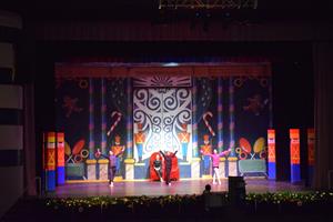 The most recent community performances that El Monte Union theater technicians staged was &ldquo;The Nutcracker,&rdquo; performed by an i 