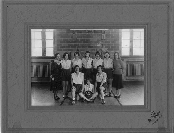 1930-1931 girls' basketball team