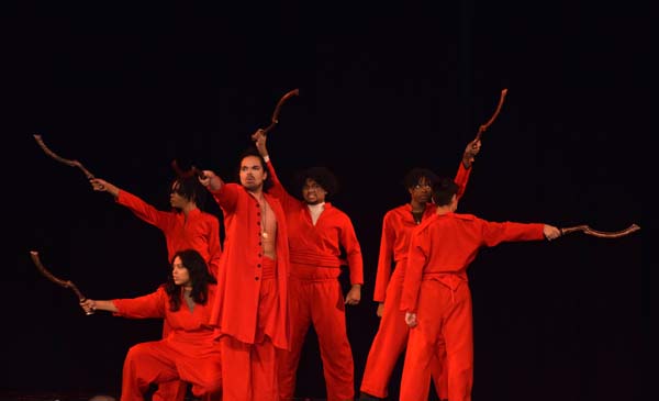 Students performing Aida.