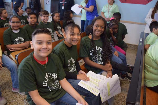 Giblyn Elementary welcomes Freeport Police    for annual Adopt-a-Cop program 