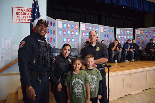 Giblyn Elementary welcomes Freeport Police for annual Adopt-a-Cop program Giblyn Elementary welcomes Freeport Police for annual Adopt-a-Cop program