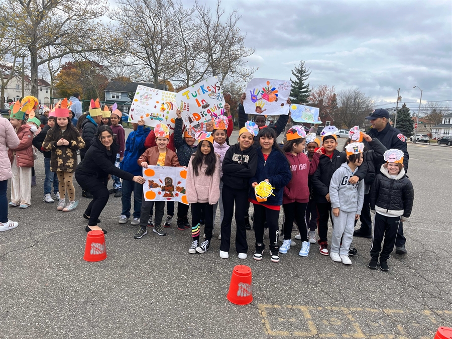 Bayview Turkey Trot and Food Drive Helps Others