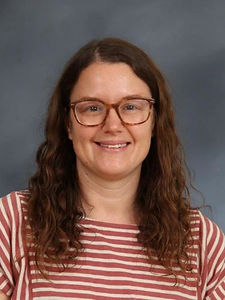 Headshot of Jackie Memmott