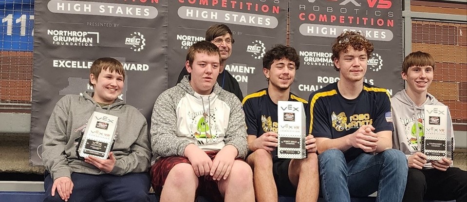 five robotics team champions