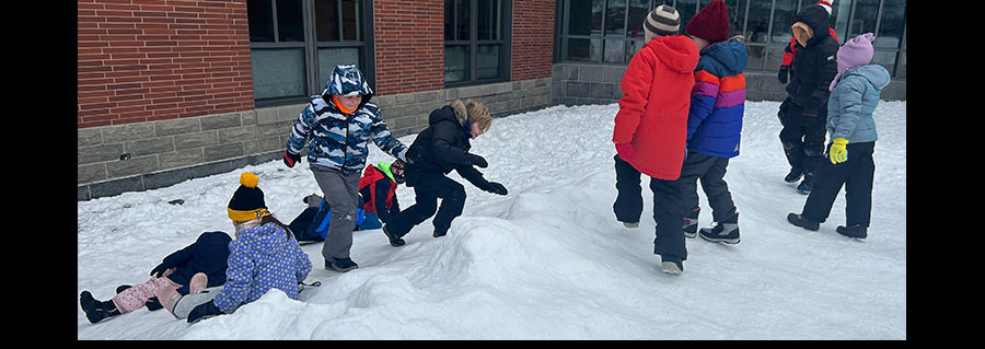 kids in snow