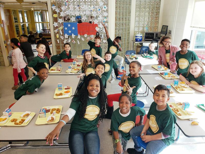 Classroom Champions live chat with Dupont students.