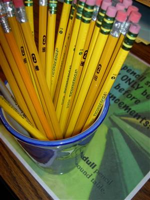 Cup full of pencils 