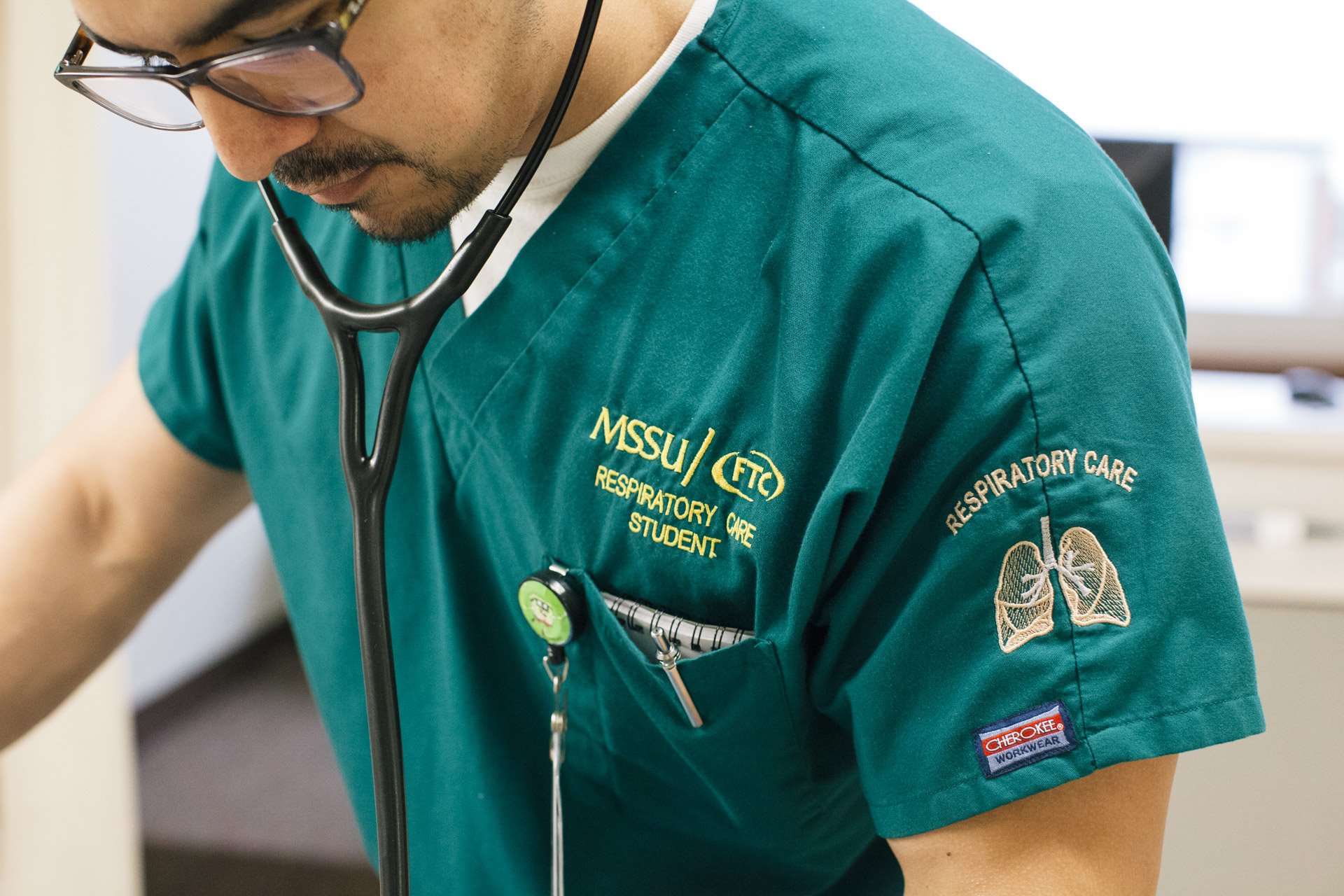 photo of a respiratory care student