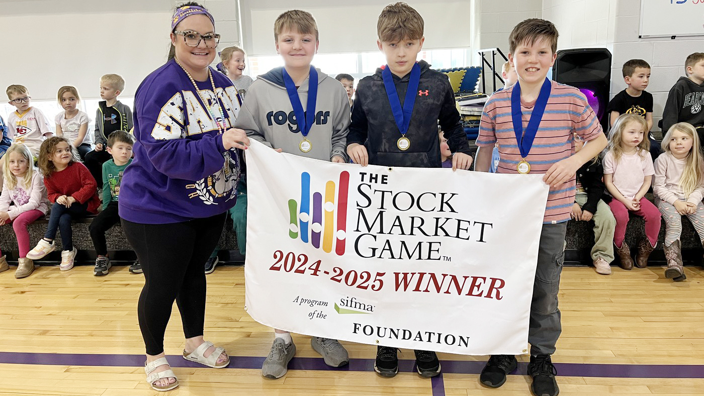 Dogwood Elementary stock market contest team