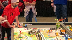 Imagen del equipo de Lego Robotics en los juegos estatales de robots