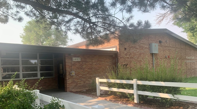 Picture of the Pioneer Park school building
