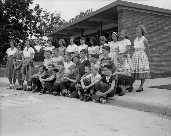 Cobb Students Class Portrait (1953)