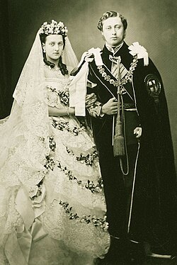 Black-and-white photograph of King Edward VII and Queen Alexandra