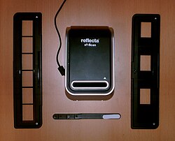 Reflecta x2-Scan with accessories