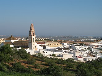 Panoramic view of Ayamonte, with a church in front
