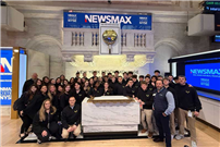 Students in Lynbrook High School's Virtual Enterprise course. thumbnail265728