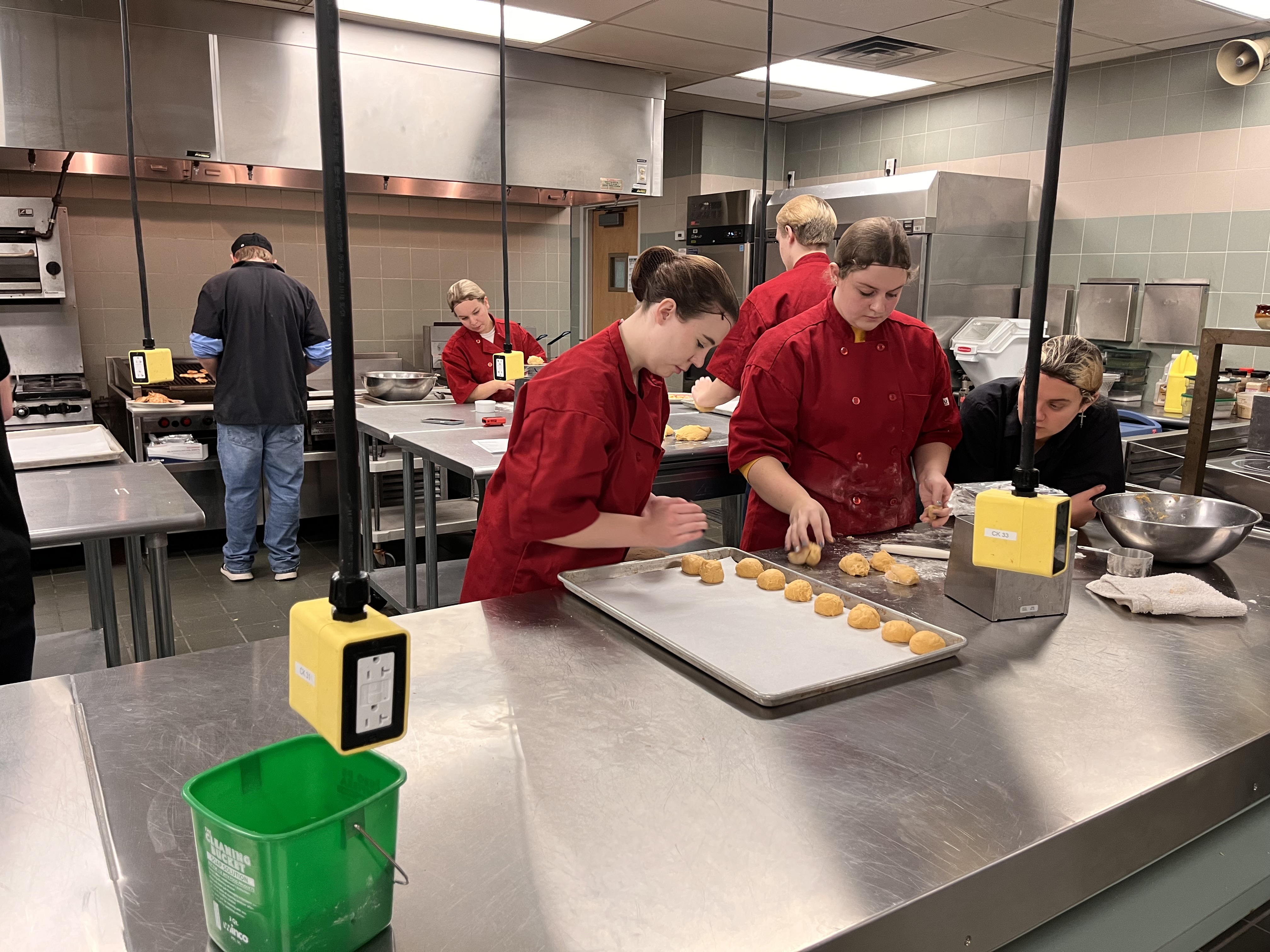 Advanced Culinary Experience Makes Pumpkin Rolls