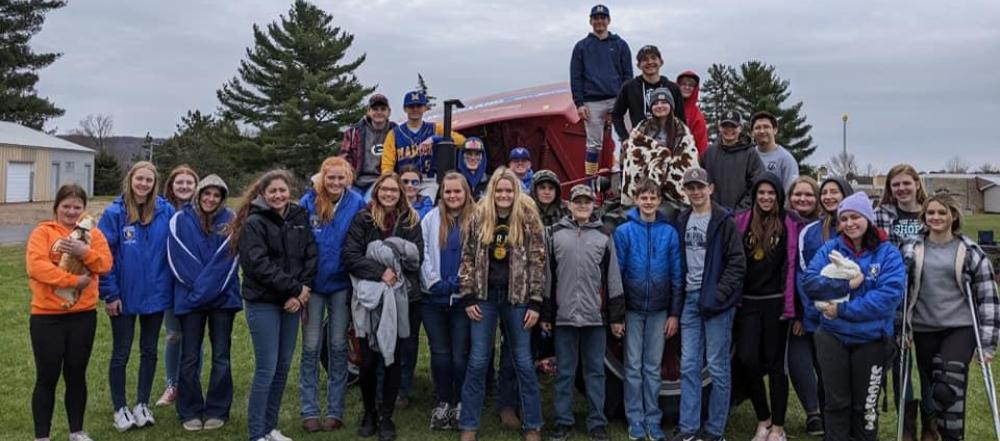 FFA members that helped with Ag on the Lawn 2022