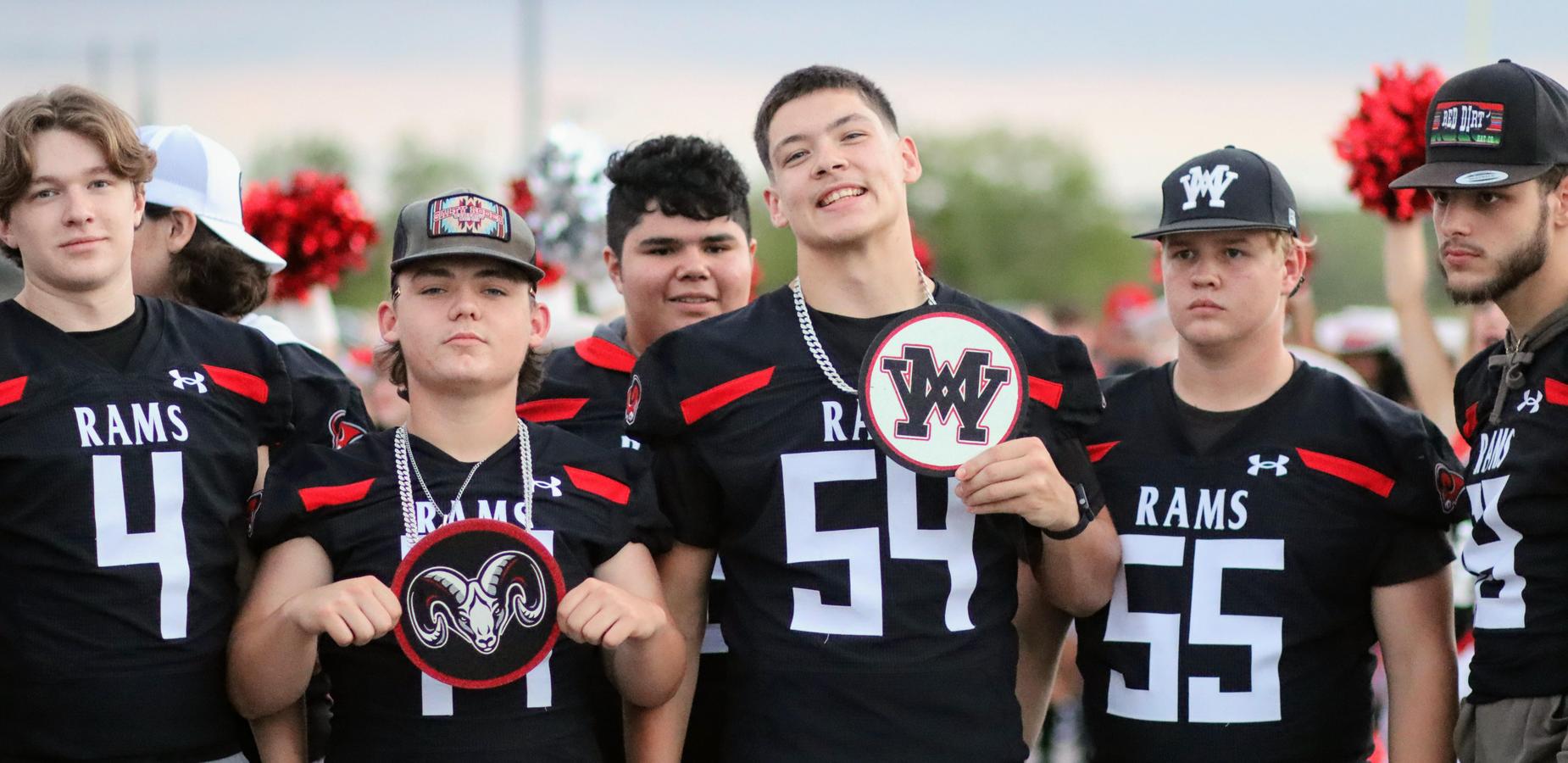 homecoming parade and mw rams football team