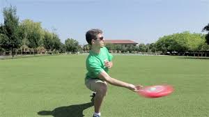 How to Throw a Frisbee Forehand: 10 Steps (with Pictures)