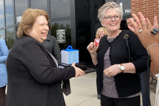 20220427_205909463_iOS