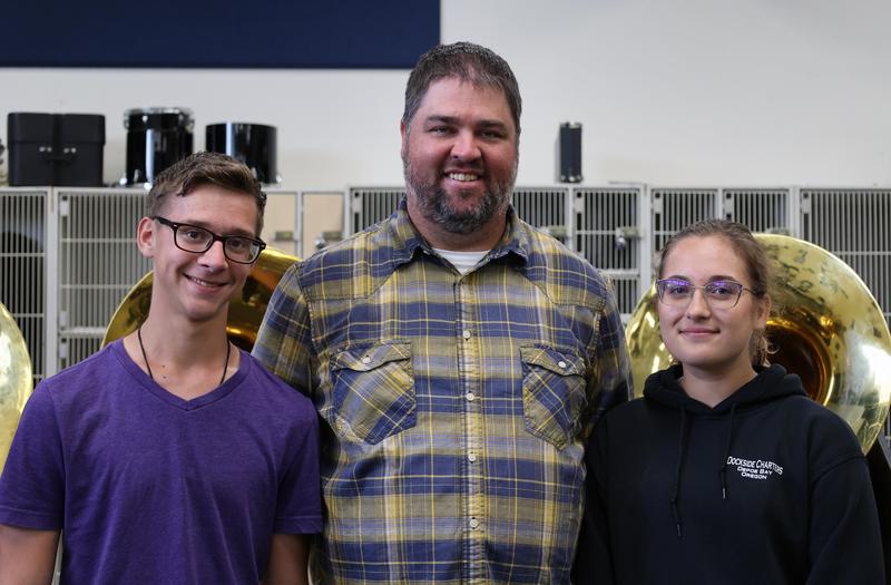 Phillip Hoesing with two percussion students
