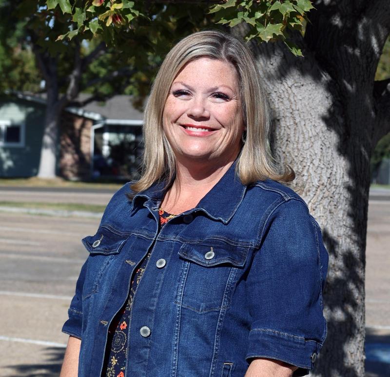 Jennifer Randolph standing in front of a tree