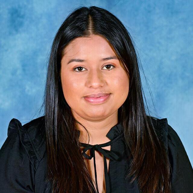 YeseniaOlivas's Profile Photo