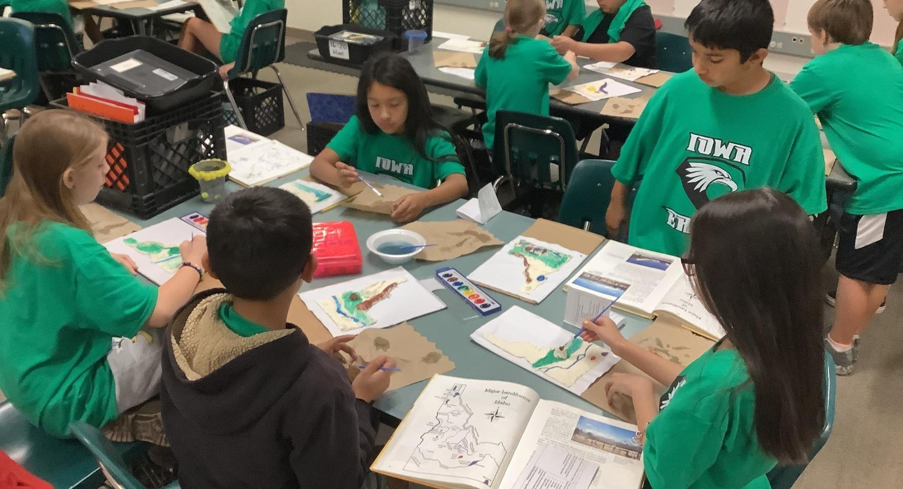 Students working on Idaho maps