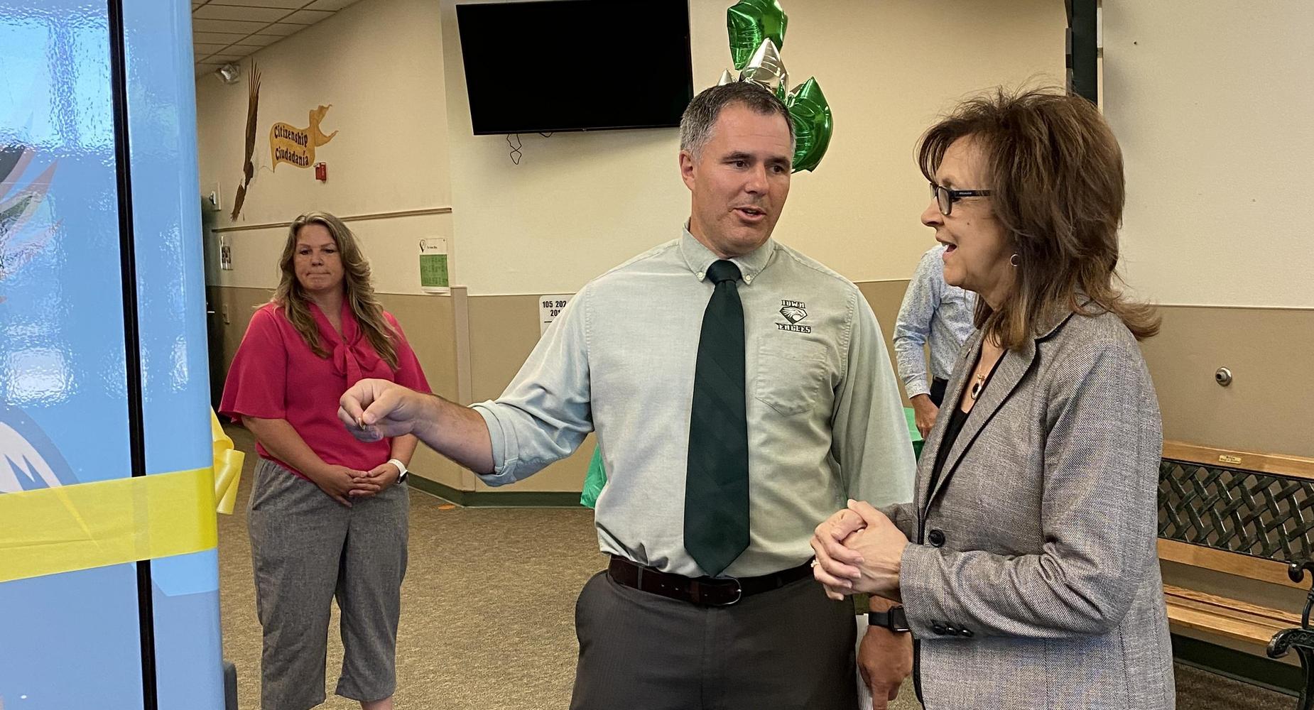 Principal and Mayor Talking