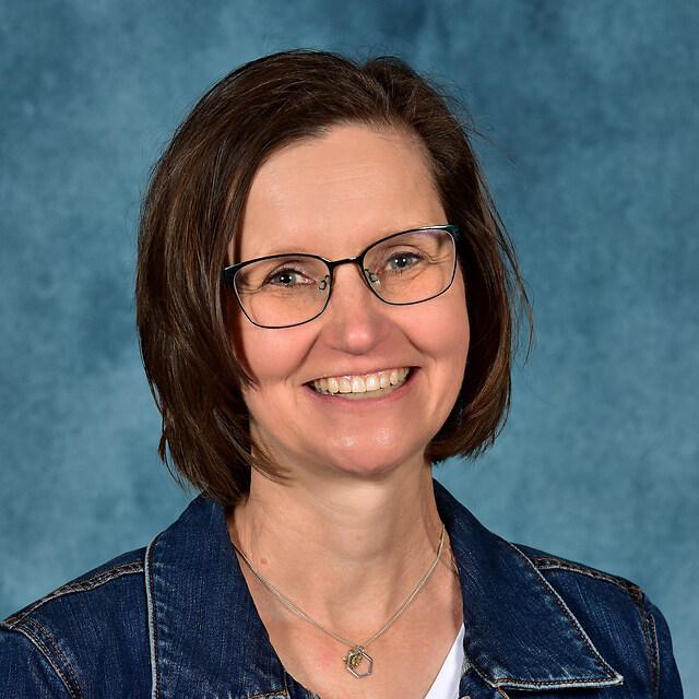 JuliePlummer's Profile Photo