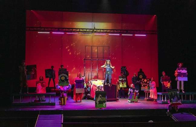 ENTERTAINMENT PRODUCTION DESIGN